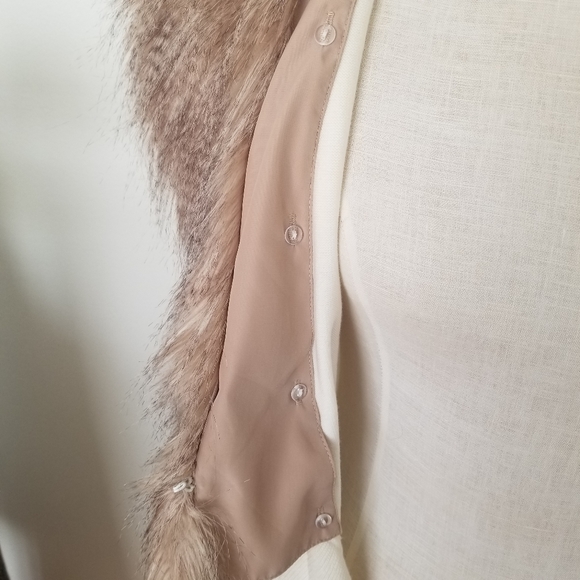 WHBM Faux Fur Collar Drape Cardigan - Picture 12 of 16